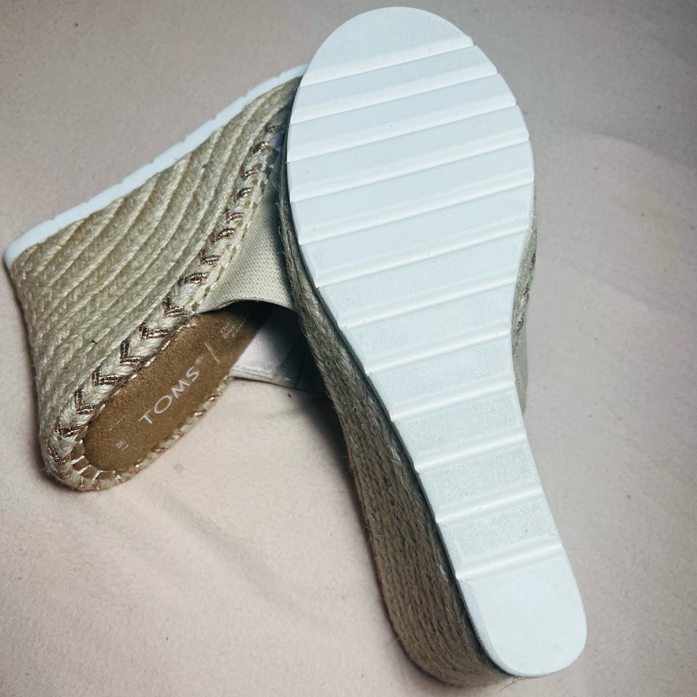 Toms Women's Beige Espadrille‎ Wedge Sandals Sz 7 - Picture 4 of 8